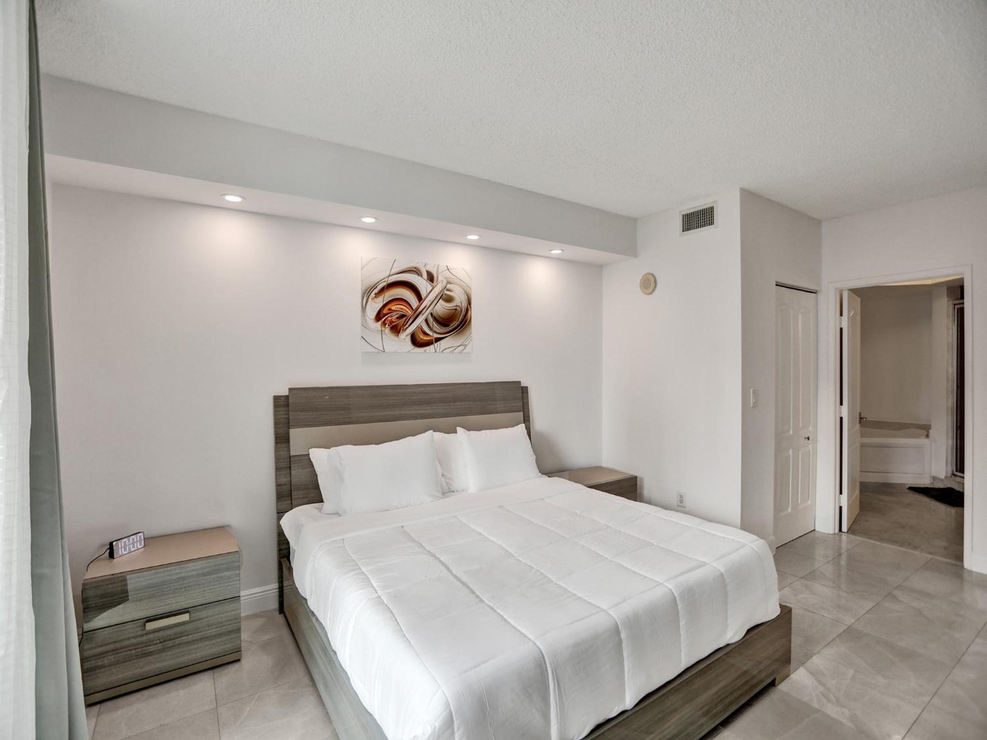King David Sunny Isles * Miami Beach